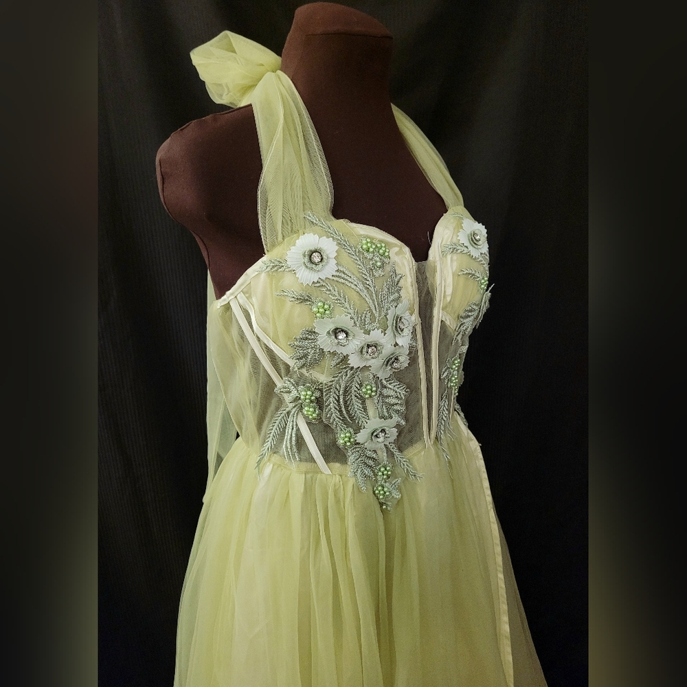 NWT Size XL Green Floral Prom/Formal Dress